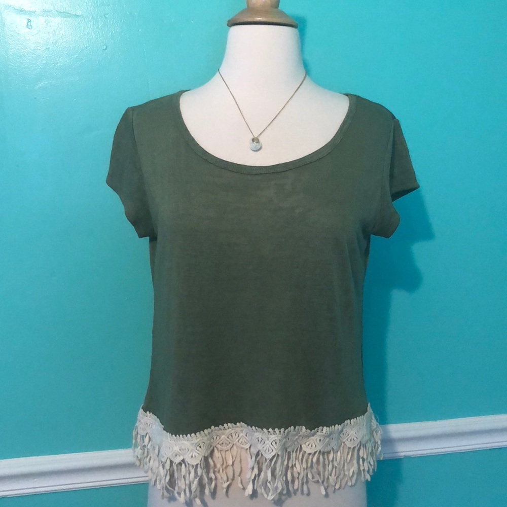 🛍FINAL SALE🛍 Short Sleeve Top with fringe